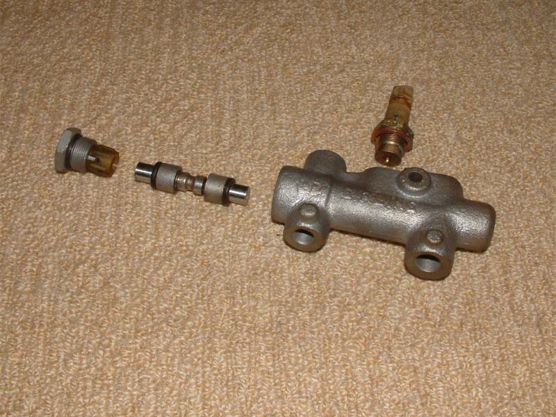 Old Brake Pressure Differential Valve 01.jpg
