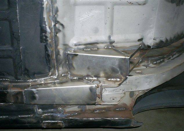 link box from underneath.jpg