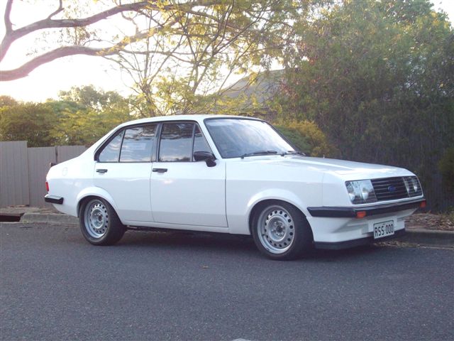 Rhys' RS2000_1.jpg