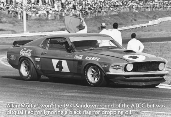 alan moffat mustang b&w.jpg